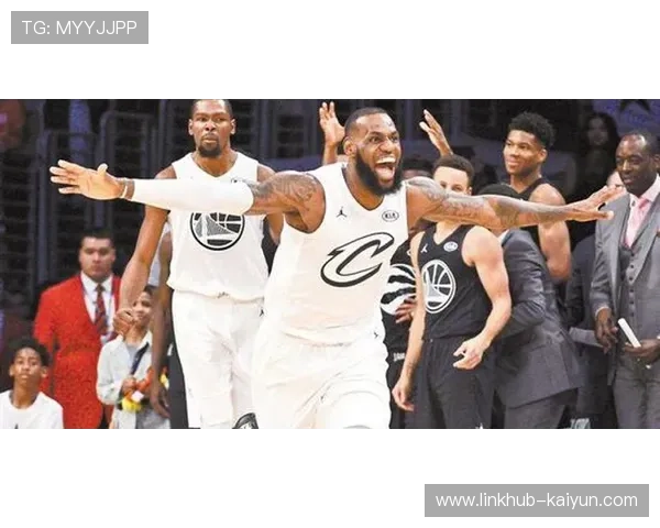 NBA球星年收入榜单公布，詹姆斯库里杜兰特领跑商业价值