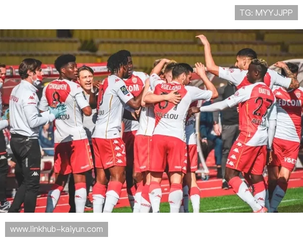 洛里昂高位逼抢克制摩纳哥伤病阵容，客场不败势头延续